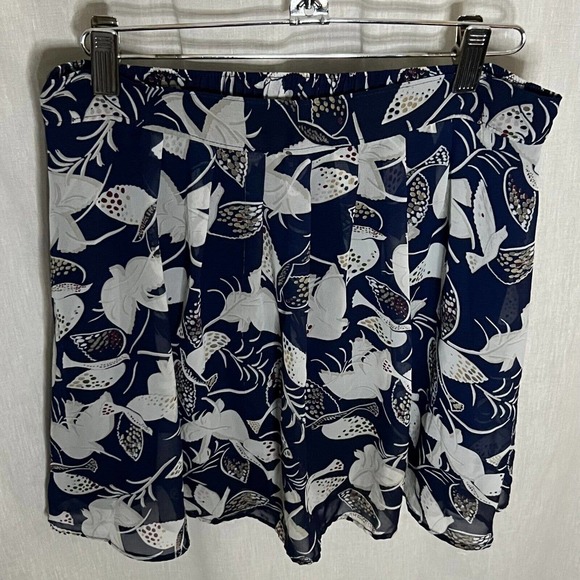 Old Navy Women's Blue & White Bird Pattern Sheer Circle, Skater Skirt S - Picture 11 of 11
